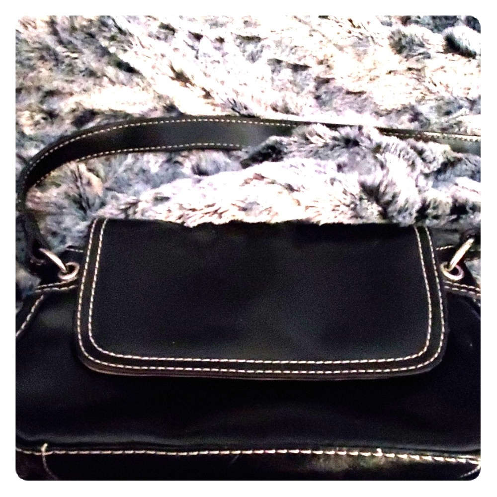 Villager Hand/Shoulder Bag